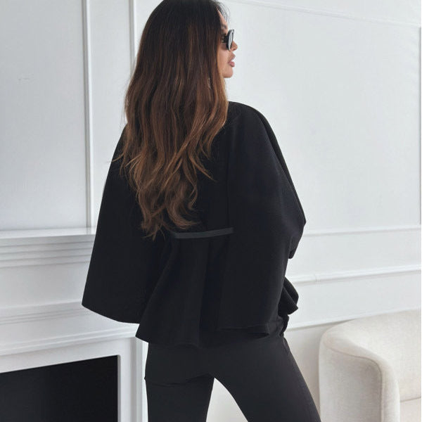 Cape Élégante Ceinturée - Charme Féminin